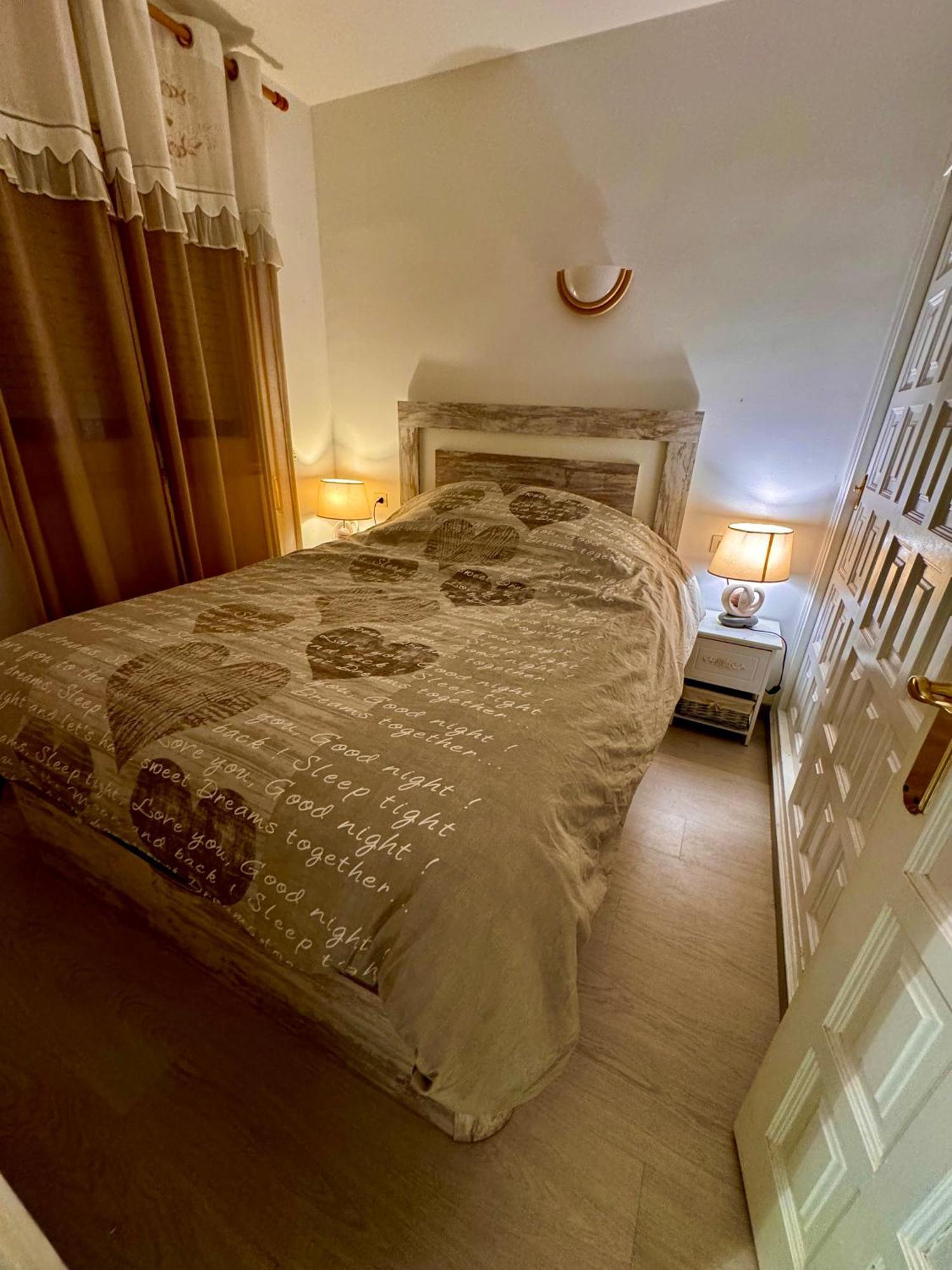 Magnifique Appartement En Front De Mer, Caneylles Roses Ngoại thất bức ảnh