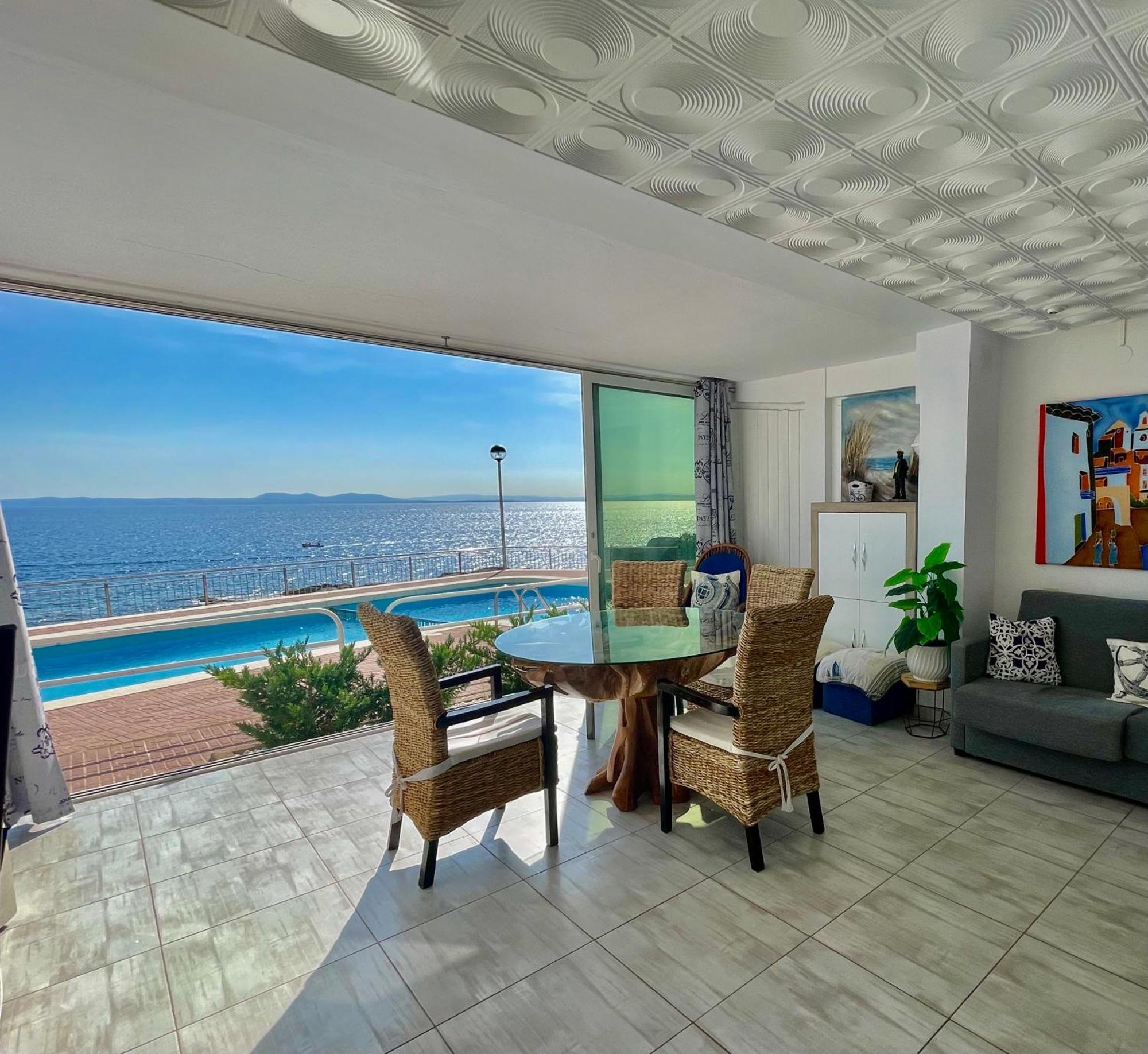 Magnifique Appartement En Front De Mer, Caneylles Roses Ngoại thất bức ảnh