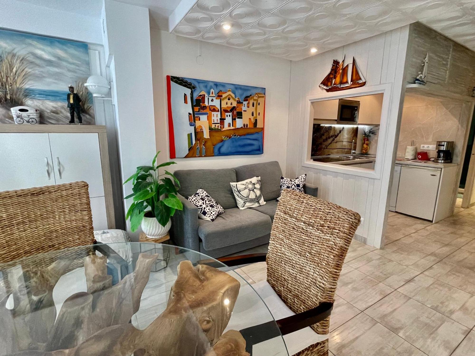 Magnifique Appartement En Front De Mer, Caneylles Roses Ngoại thất bức ảnh